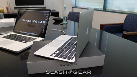 Đập hộp MacBook Air 2010 màn hình 11,6 inch - 7