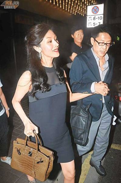 Lý Gia Hân muốn sinh mổ - 1