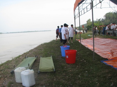 Tìm thấy 14 thi thể sau hơn 8 giờ nỗ lực trục vớt - 37