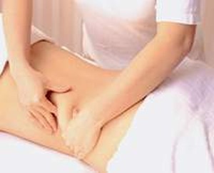 Cách xoa bóp chữa đau thắt lưng - 3 Cách xoa bóp chữa đau thắt lưng - 3