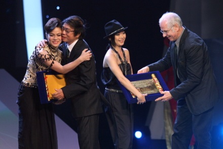 Nhật Kim Anh đoạt giải nữ diễn viên xuất sắc - 1