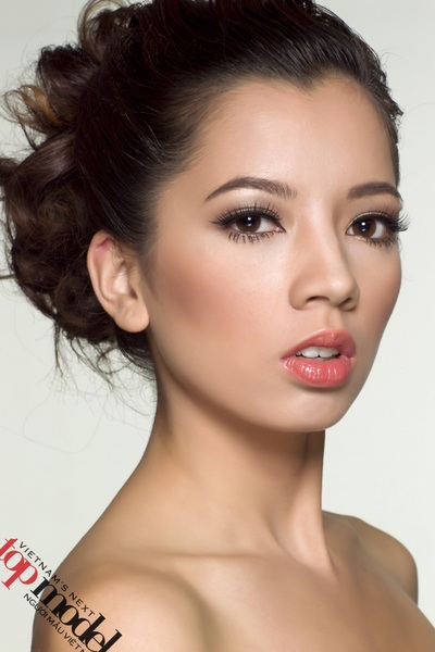 Vietnam Next Top Model: Những mâu thuẫn đầu tiên - 4 Vietnam Next Top Model: Những mâu thuẫn đầu tiên - 4