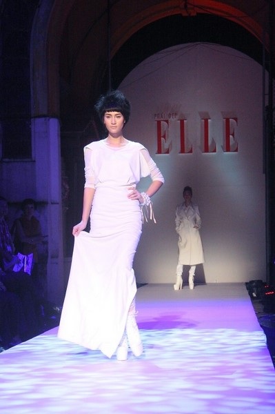 Màu trắng lên ngôi trong đêm thời trang Elle - 4