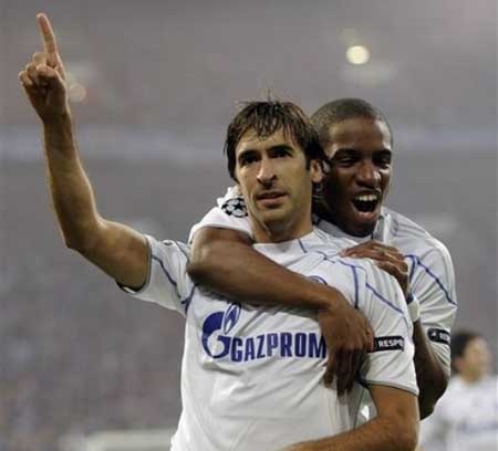 Vòng 9 Bundesliga: Nóng ở tốp đầu - 3 Vòng 9 Bundesliga: Nóng ở tốp đầu - 3