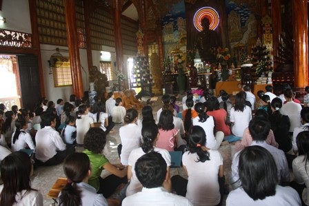 Chùm ảnh lễ cúng 49 ngày bé Nhân Ái  - 5