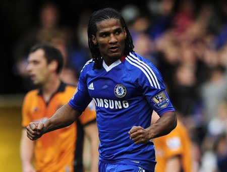 Thắng nhẹ Wolves, Chelsea ung dung ngôi đỉnh bảng - 2 Thắng nhẹ Wolves, Chelsea ung dung ngôi đỉnh bảng - 2