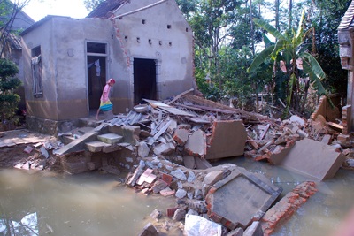 Tận mắt chứng kiến nơi lũ đi qua - 1