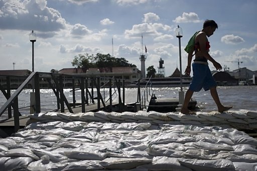 Thủ đô Thái Lan báo động trước nguy cơ lũ lớn - 1 Thủ đô Thái Lan báo động trước nguy cơ lũ lớn - 1