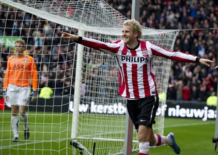 PSV bất ngờ “vùi dập” Feyenoord 10-0 - 2 PSV bất ngờ “vùi dập” Feyenoord 10-0 - 2