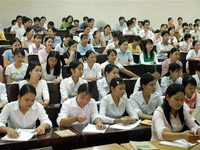 Hàng trăm trường ĐH, CĐ thiếu và yếu về cơ sở vật chất - 1 Hàng trăm trường ĐH, CĐ thiếu và yếu về cơ sở vật chất - 1