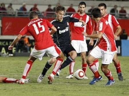 Real Madrid hòa bất lực trước Murcia - 1 Real Madrid hòa bất lực trước Murcia - 1
