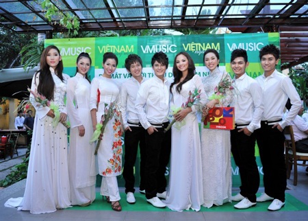 V.Music sánh đôi cùng mỹ nhân Việt - 7