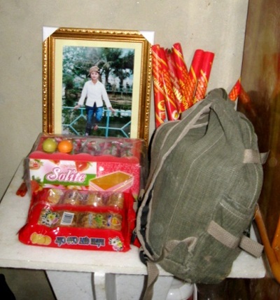 Đi rừng lấy củi, một nữ sinh bị ong đốt chết - 2