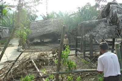 Người với người sống để thương nhau! - 3