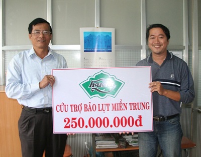 250 triệu cùng Dân trí đi cứu trợ vùng lũ Hà Tĩnh - 1 250 triệu cùng Dân trí đi cứu trợ vùng lũ Hà Tĩnh - 1