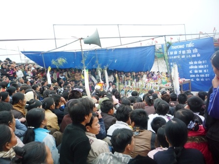 Lễ gọi hồn 9 ngư dân trên con tàu mất tích - 4