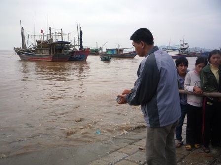 Lễ gọi hồn 9 ngư dân trên con tàu mất tích - 6