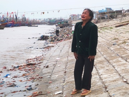 Lễ gọi hồn 9 ngư dân trên con tàu mất tích - 2