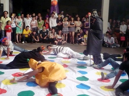 Vui Halloween 2010 hướng về miền Trung - 2