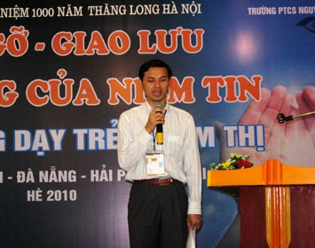 Người thầy khiếm thị với nghị lực phi thường - 2 Người thầy khiếm thị với nghị lực phi thường - 2