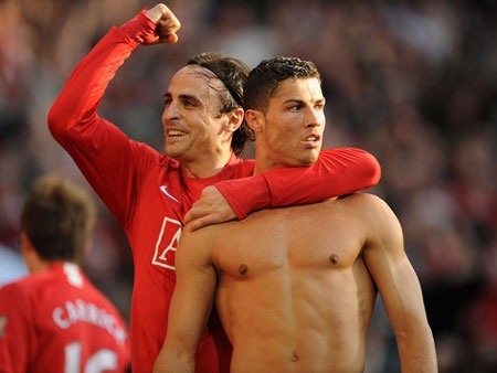 Những cuộc chạm trán đáng nhớ giữa Tottenham và MU - 4 Những cuộc chạm trán đáng nhớ giữa Tottenham và MU - 4