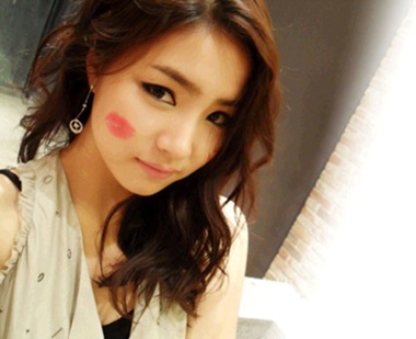 Website “bồ” Jong Hyun nhóm SHINee bị phá hoại - 2 Website “bồ” Jong Hyun nhóm SHINee bị phá hoại - 2