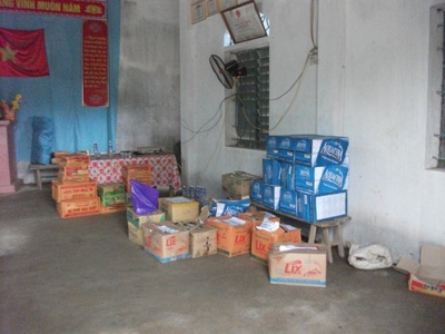 Giả danh sinh viên đi quyên góp tiền ủng hộ đồng bào lũ lụt - 1 Giả danh sinh viên đi quyên góp tiền ủng hộ đồng bào lũ lụt - 1