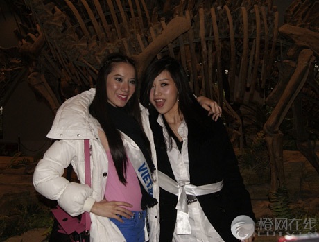 Người đẹp Hoa hậu Quốc tế thăm viện nhi và bảo tàng khủng long - 21