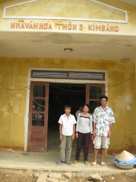 Chuyện của những người bơ vơ sau lũ - 3