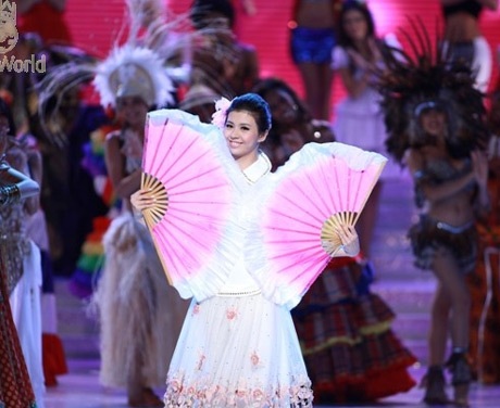Người đẹp Mỹ đăng quang Hoa hậu thế giới 2010 - 6 Người đẹp Mỹ đăng quang Hoa hậu thế giới 2010 - 6