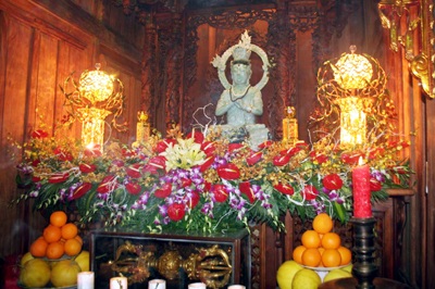 An vị tượng Phật Ngọc tại ngôi chùa 1.000 năm tuổi - 1 An vị tượng Phật Ngọc tại ngôi chùa 1.000 năm tuổi - 1