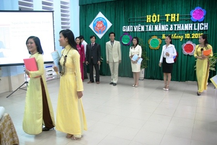 Thừa Thiên - Huế: Giáo viên trẻ thi tài năng, thanh lịch - 1