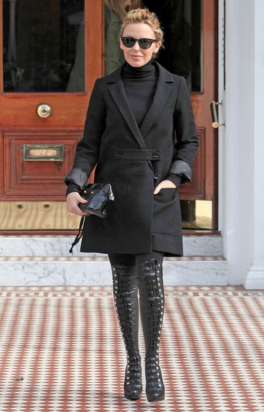 Người đẹp chuộng bốt cao cổ - 12