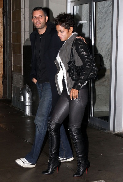 Người đẹp chuộng bốt cao cổ - 5