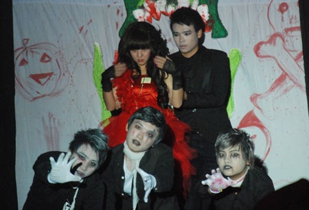 Ấn tượng đêm Halloween của SV ĐH Thăng Long - 2