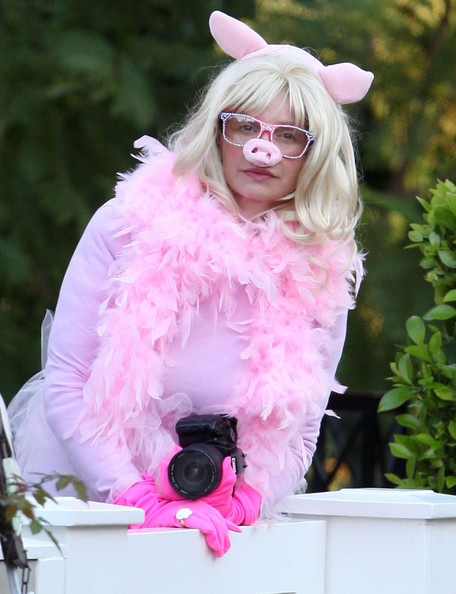 Thêm ảnh “sao” chơi Halloween - 21