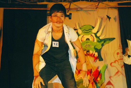 Ấn tượng đêm Halloween của SV ĐH Thăng Long - 1