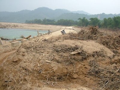 Gian nan đường về bản Rào Tre sau lũ - 1