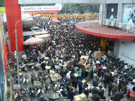 Lại “bạc mặt” vì ngày vàng Tháng Khuyến mại? - 1