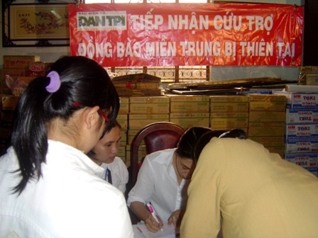 Thổi lửa Nhân Ái về miền Trung - 3