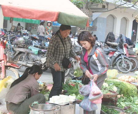 Thị trường lương thực, thực phẩm Hà Nội tăng giá - 1 Thị trường lương thực, thực phẩm Hà Nội tăng giá - 1