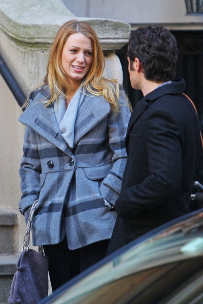 Blake Lively, Penn Badgley: Vẫn thân thiết tại trường quay - 3 Blake Lively, Penn Badgley: Vẫn thân thiết tại trường quay - 3