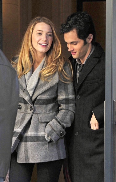 Blake Lively, Penn Badgley: Vẫn thân thiết tại trường quay - 9 Blake Lively, Penn Badgley: Vẫn thân thiết tại trường quay - 9