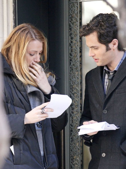 Blake Lively, Penn Badgley: Vẫn thân thiết tại trường quay - 6 Blake Lively, Penn Badgley: Vẫn thân thiết tại trường quay - 6