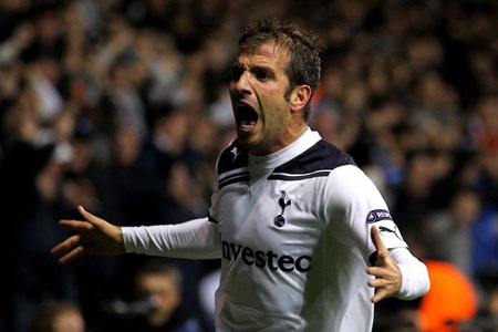 Van der Vaart và Sneijder “đấu khẩu” dữ dội bên lề sân cỏ - 1