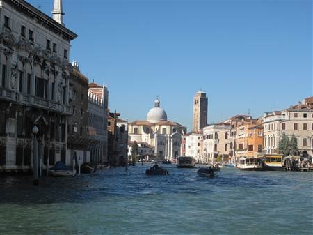 Venice - sông nước hữu tình - 4 Không gian tuyệt đẹp thành phố nổi bắt đầu làm du khách ngỡ ngàng.