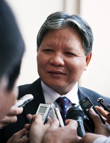 “Người dân Thủ đô nộp phí cao hơn cũng là công bằng” - 1 “Người dân Thủ đô nộp phí cao hơn cũng là công bằng” - 1