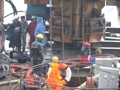 Đà Nẵng: Thợ lặn chết ngạt dưới sông Hàn - 1