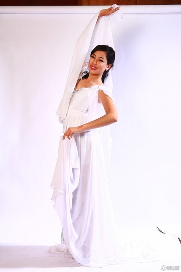 Người đẹp Hoa hậu Quốc tế khoe dáng gợi cảm - 7 Người đẹp Hoa hậu Quốc tế khoe dáng gợi cảm - 7