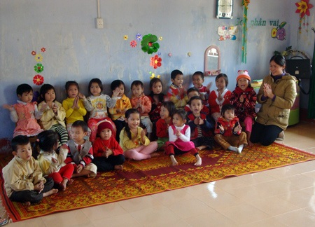 Nghẹn ngào tiếng hát mầm non - 2